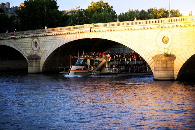 Paris Seine River Sightseeing Cruise With Commentary by Bateaux Parisiens - Cancellation Policy