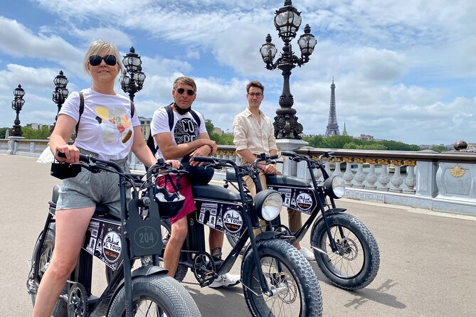 Paris Sightseeing Family Friendly Guided Electric Bike Tour - Bike and Safety Details