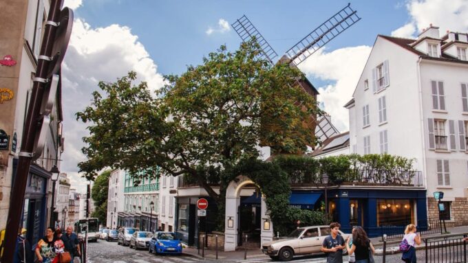 Paris: Small Group Montmartre Tour & Sacre Coeur - Ask Away