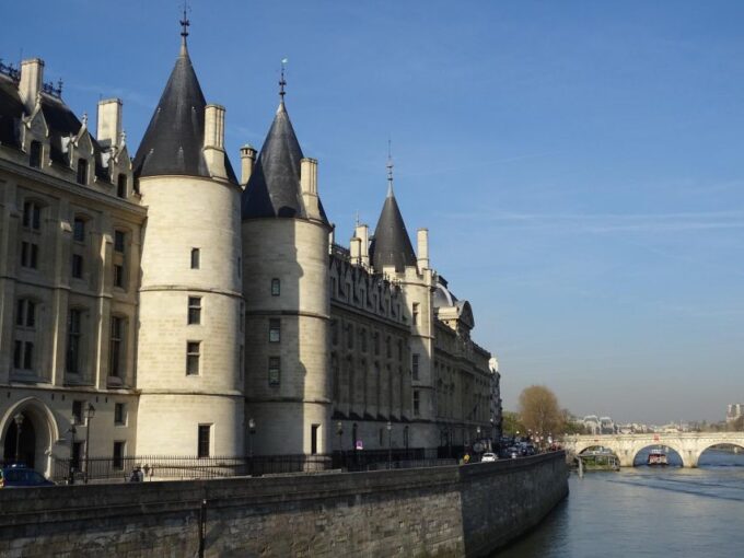 Paris: Ste Chapelle, Conciergerie Private Guided Tour +Entry - Customer Feedback