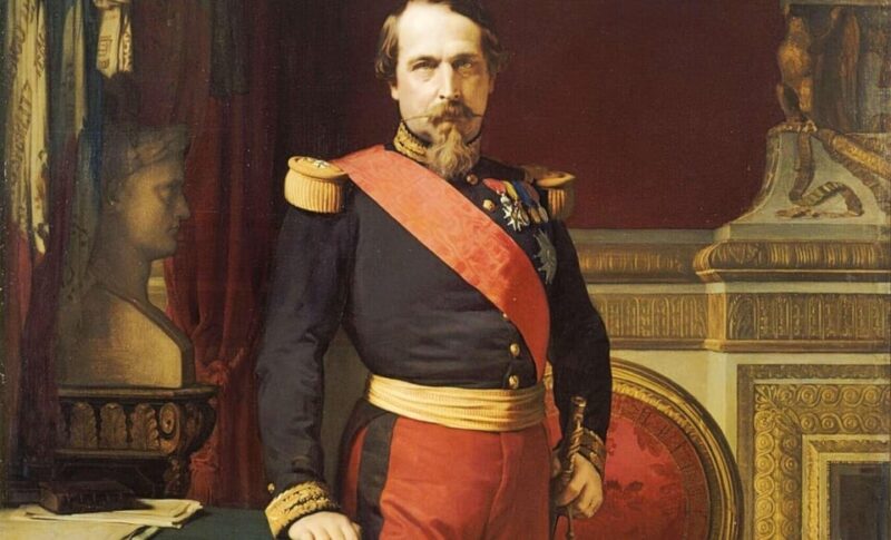 Paris: Tales of the French Monarchy Guided Walking Tour - Tour Experience