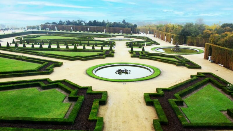 Paris: Versailles and Giverny PRIVATE Round Trip With Pickup - Itinerary and Highlights