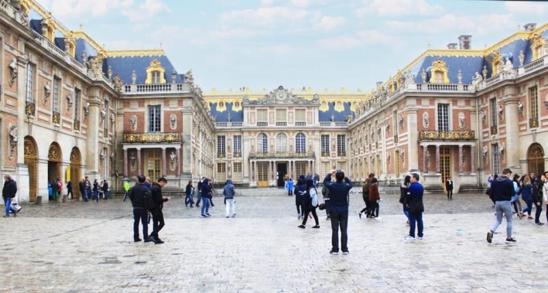 Paris: Versailles and Giverny PRIVATE Round Trip With Pickup - Transportation and Accessibility