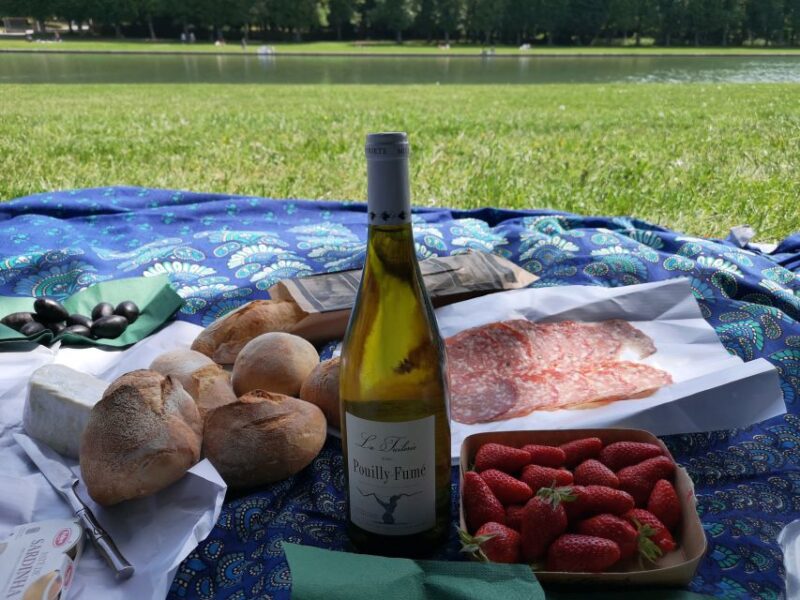 Paris: Versailles Palace & Queen Hamlet E-Bike Tour - Itinerary Highlights