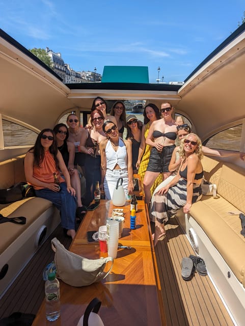 Paris: VIP Private Cruise on the Seine With Champagne and Macaroons - Experience Highlights