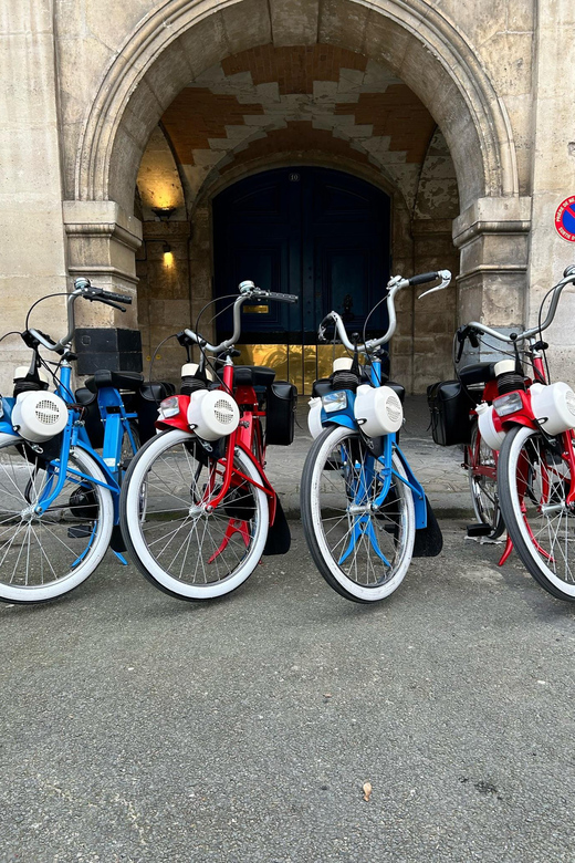 Pariss Vintage Right Bank (3h) : E-Solex Bike Guided Tour - Booking and Payment