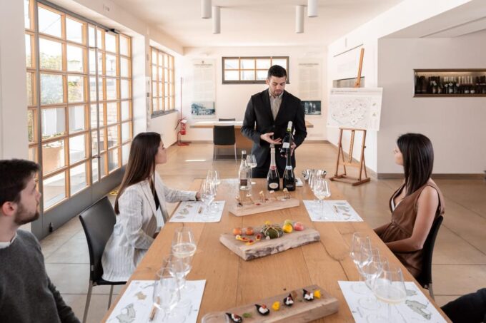 PARK OF THE FILANDETTA WINE & ART FARM: ART & NATURE TOUR - Visiting the Filandetta Wine & Art Farm