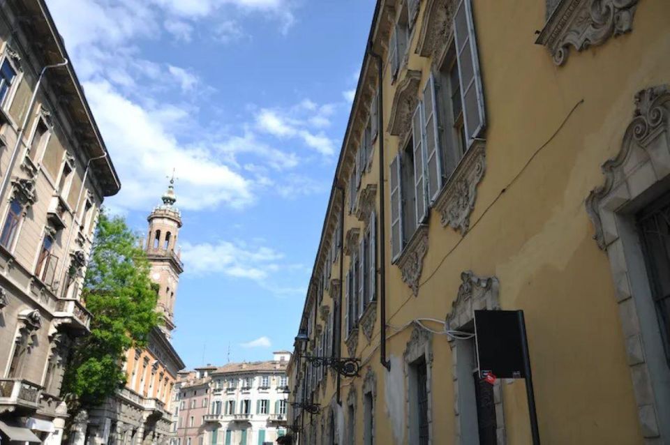 Parma: Private Guided City Tour With a Local Guide - Meeting Point