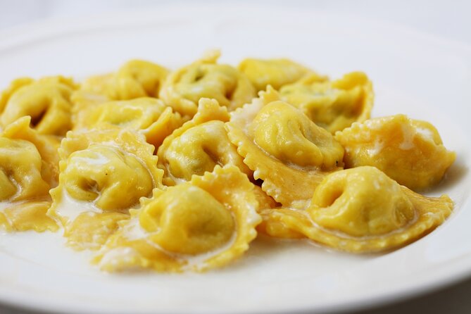 Parmigiano Reggiano of the Red Cows Tour With Lunch - Meeting and Pickup