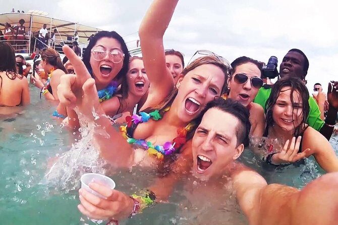 Party Boat - Booze Cruise Punta Cana - Key Points