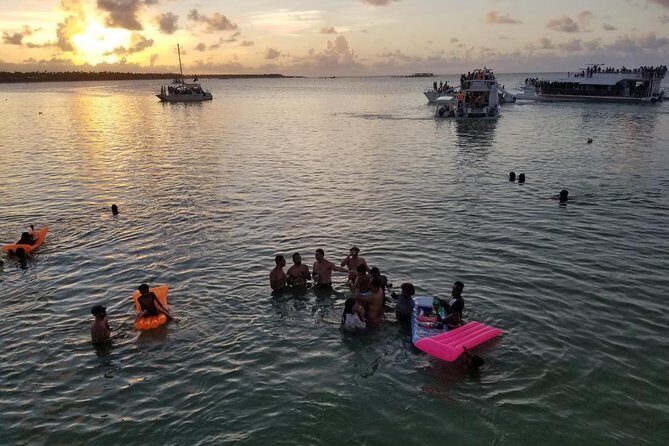 Party Boat - Booze Cruise Punta Cana - FAQ