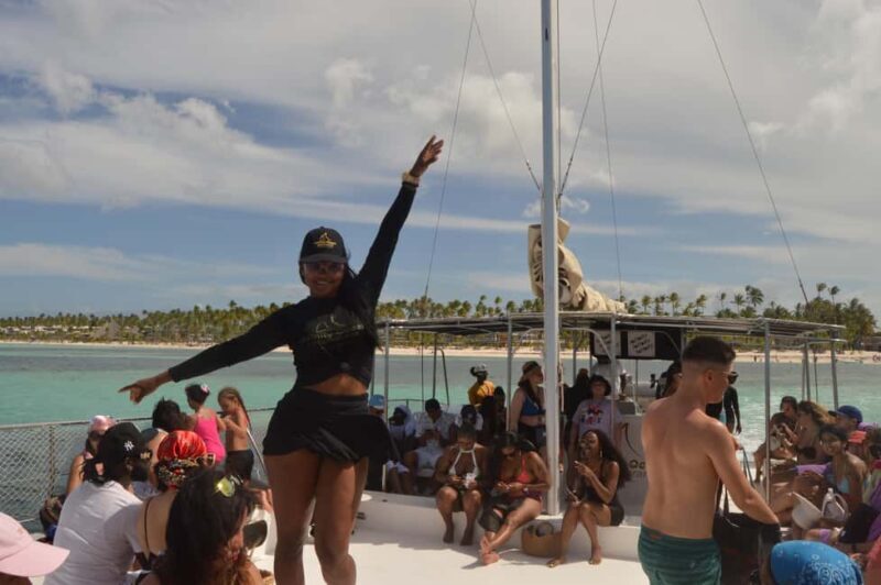 Party Boat / Catamaran Party in Punta Cana - An Overview of the Party Boat Experience