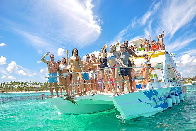 Party Boat / Catamaran Party in Punta Cana - The Experience in Detail