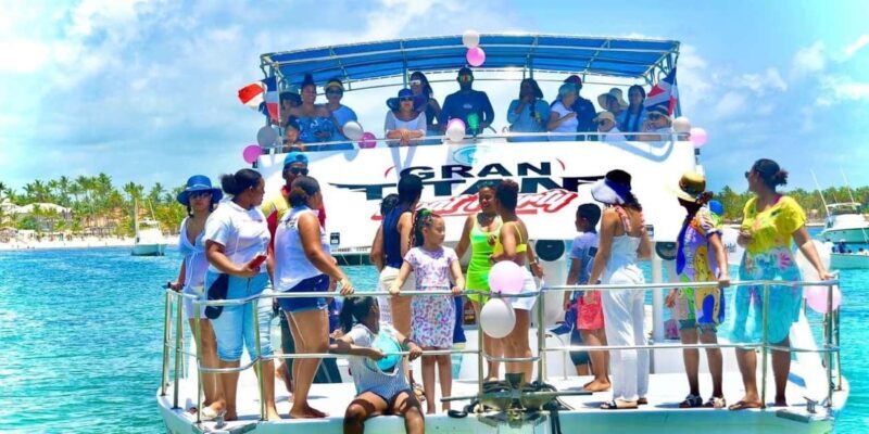 Party Boat in Punta Cana with Drinks Included - Key Points  