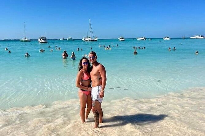 Party, Drinks and Isla Mujeres Catamaran from Cancun - FAQ