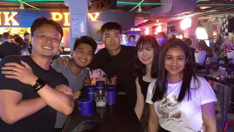 Party Singapore Bespoke Pub Crawl - The Sum Up