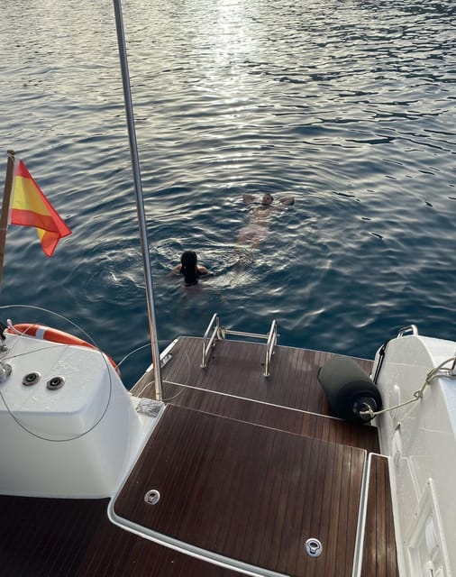 Pasito Blanco: Private Catamaran Excursion With Food & Drink - Things to Consider