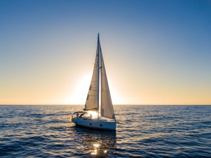 Pasito Blanco : Private Sailing Tour With Food & Drinks - Making the Most of Your Time