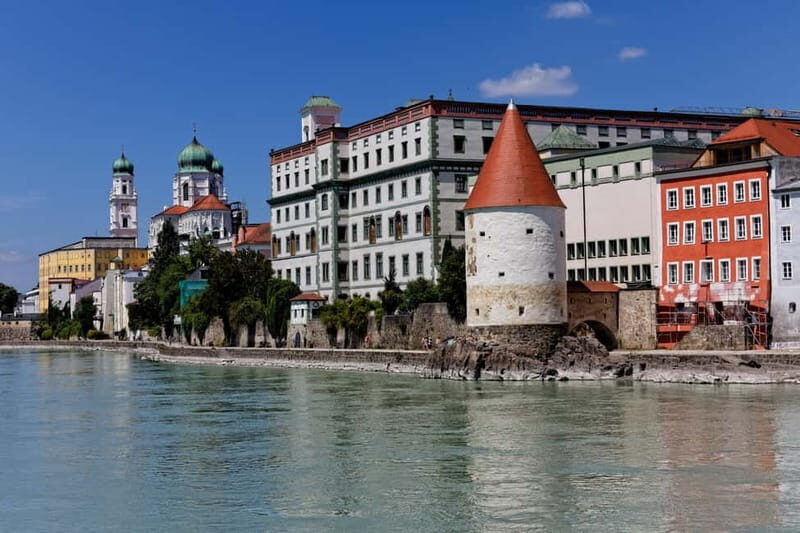 Passau: Express Walk with a Local in 60 minutes - Key Points