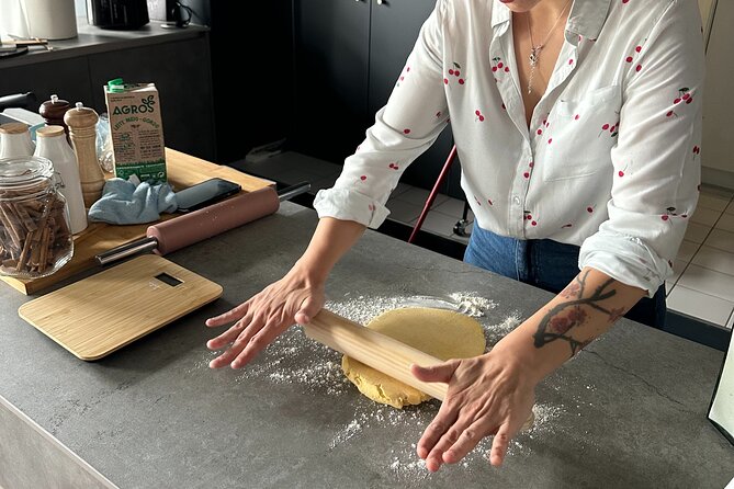 Pastel De Nata | Workshop From Scratch in Porto - Meeting and Pickup