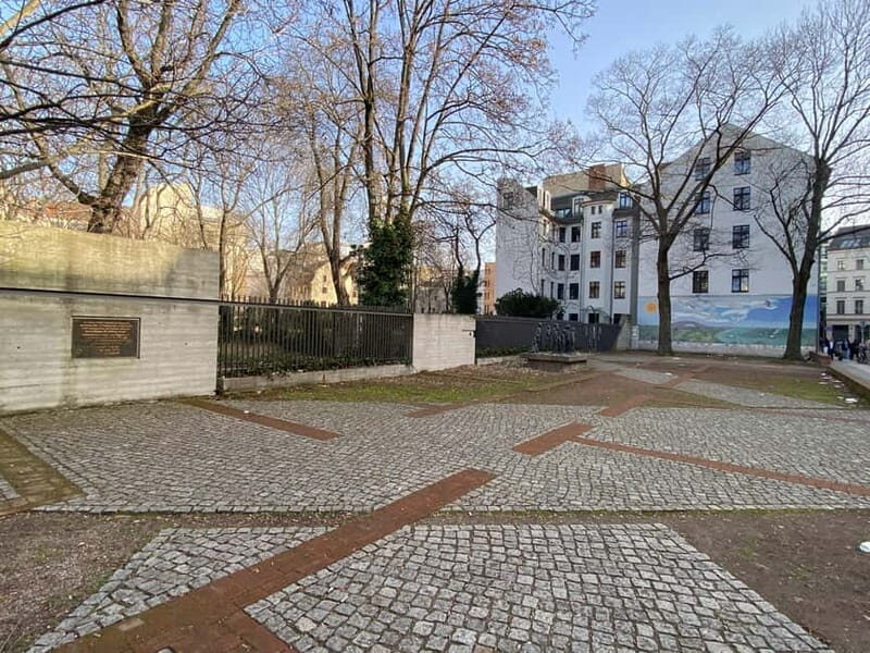 Path of Resistance: Berlins Hidden Holocaust Stories - The Sum Up