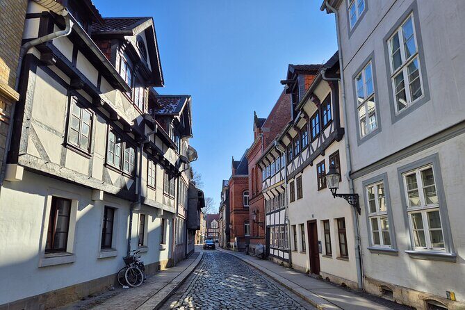 Patrician, executioner and bone carver. Brunswick in the Middle Ages. - Key Points