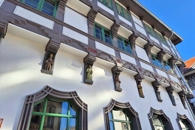 Patrician, executioner and bone carver. Brunswick in the Middle Ages. - The Sum Up