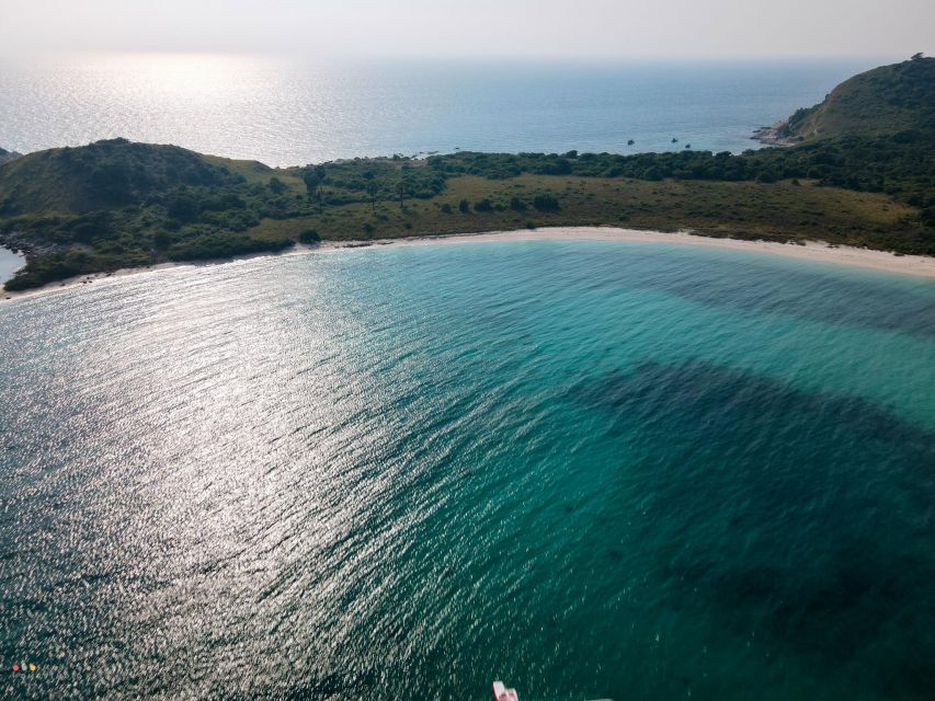 Pattaya: Full-Day 2 Islands Yacht Trip With Lunch and Sunset - Lunch and Refreshments