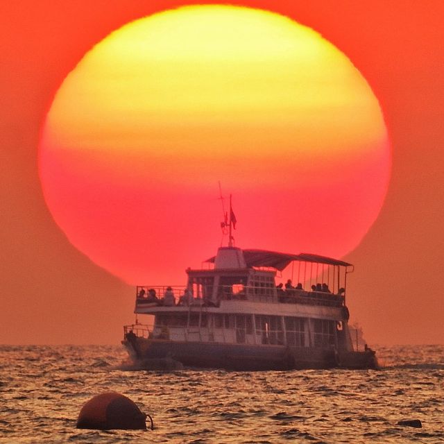 Pattaya: Parasailing Experience - Included Services
