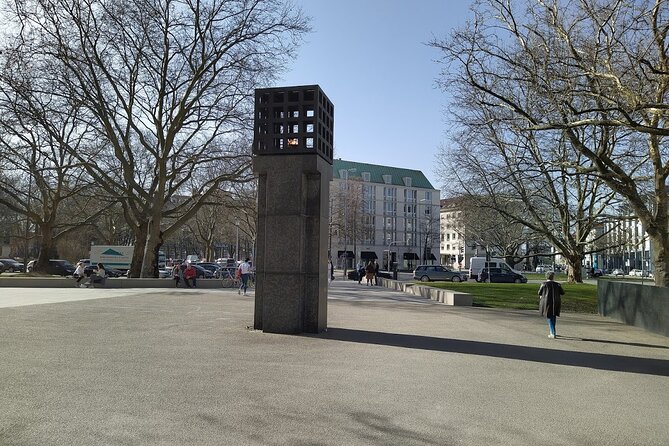 Pauls Welcome Walking Tour in Old Town Munich - Booking Details and Policies