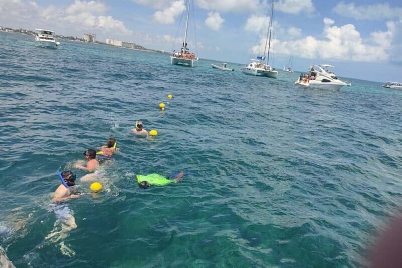 PDC: Isla Mujeres Catamaran Tour with Snorkeling - An In-Depth Look at the Tour