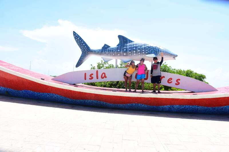 PDC: Isla Mujeres Catamaran Tour with Snorkeling - FAQ
