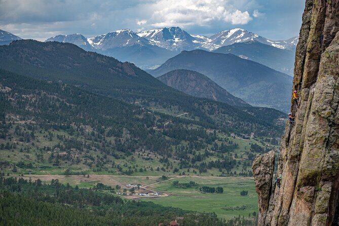 Peak Ascent Climbing Activity in Twin Sisters - Experience the Thrill of Peak Ascent Climbing in Twin Sisters