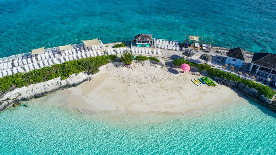 Pearl Island: Pigs Beach With Lunch - Round-trip Ferry Transportation