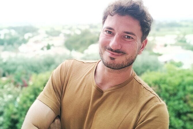 Pearls of Luberon : Gordes, Rousillon & Sénanque Abbey - A Deep Dive into the Tour Experience