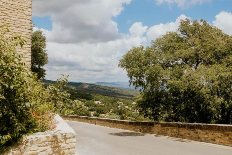 Pearls of Luberon: Gordes, Rousillon & Senanque Private Trip - Gordes: A Preserved Architectural Gem