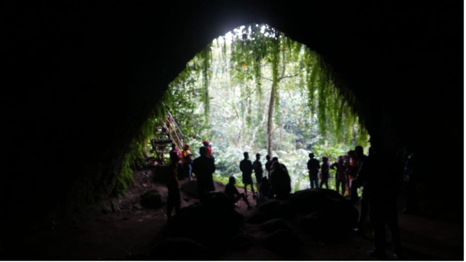Pedal Bike Through Rice Terraces, Forests and Lawang Caves - Adventure in Lawah Cave