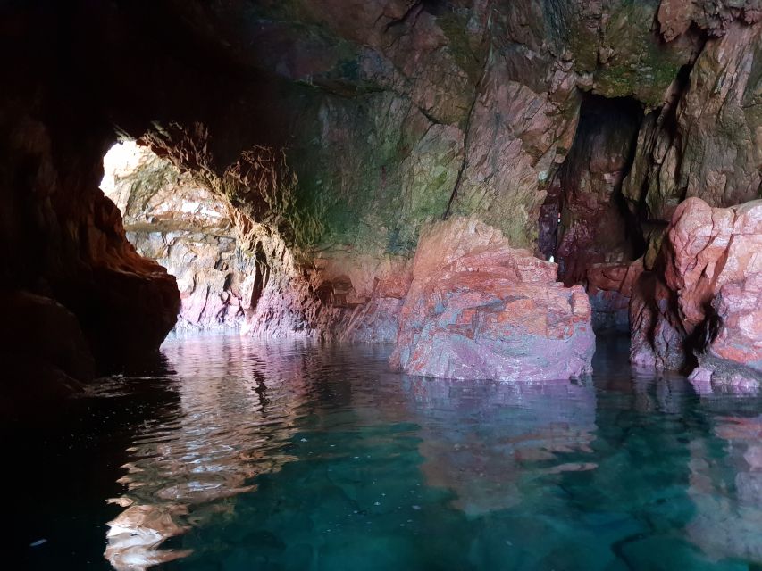 Peniche: Berlengas Roundtrip and Glass-Bottom Boat Cave Tour - Highlights of the Experience