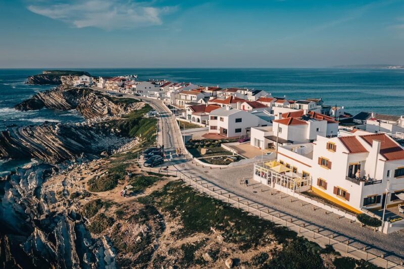 Peniche: Sunset E-Bike tour with 'aperitivo' - Key Points