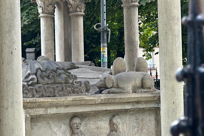 Père Lachaise's Cemetery Celebrities and Ghosts Mystery Tour - The Itinerary — What You’ll See and Learn