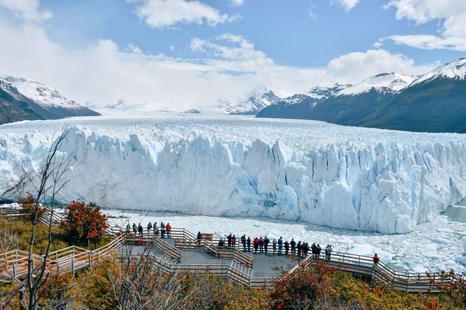 Perito Moreno Glacier Experience on the Catwalks - Preparing for the Glacier Experience