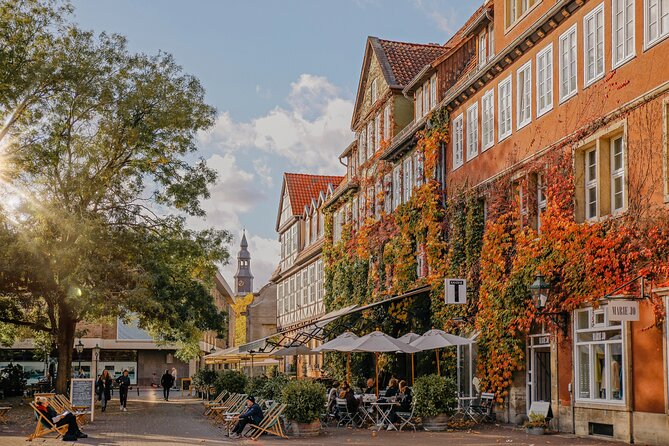 Personal Travel & Vacation Photography Walking Tour in Hannover - Accessibility and Participation