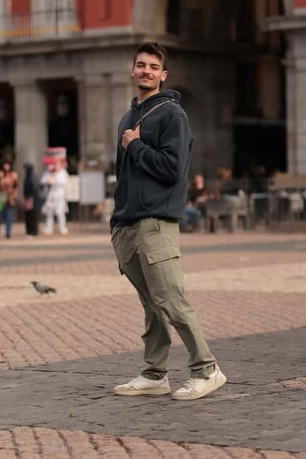 Personalized Tour Madrid: Your ideal photo, tailor-made route, unforgettable photos - Authentic Madrid in Every Shot