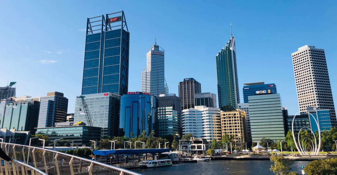 Perth: Highlights Self-Guided Scavenger Hunt and Tour - Experience