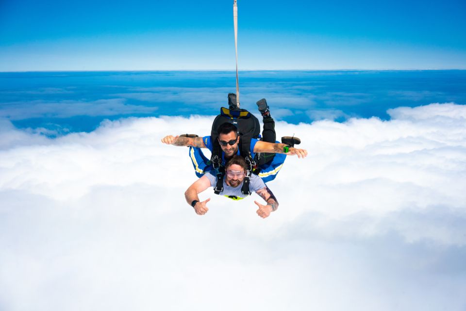 Perth: Tandem Skydive Over Rockingham Beach - Frequently Asked Questions