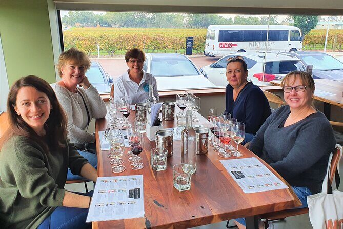 Perth Wine Region and Mandoon Estate - Guided Kayak Tour - What Makes This Tour Special?