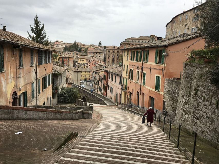 Perugia Private Guided Walking Tour - Immersive Italian Wars Experience
