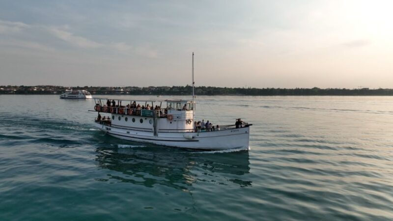 Peschiera: Half-Day Lake Garda Cruise With Lunch - Lunch and Refreshments