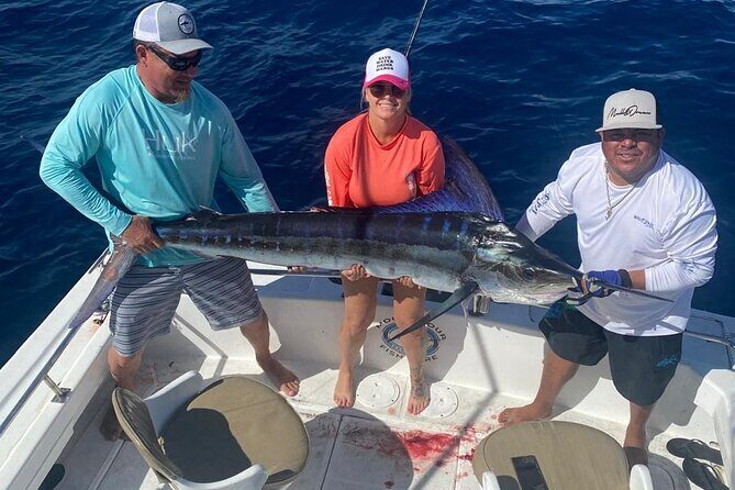 Phantom Fishing Charter in Cabo San Lucas - Key Points