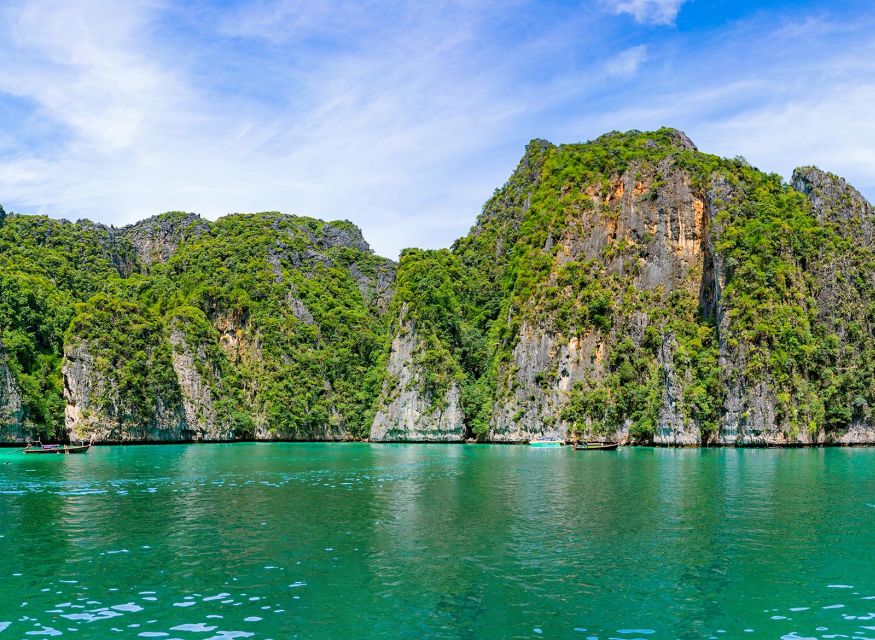 Phi Phi: Full-Day Phi Phi Islands & Sunset Tour by Speedboat - Bamboo Island Break